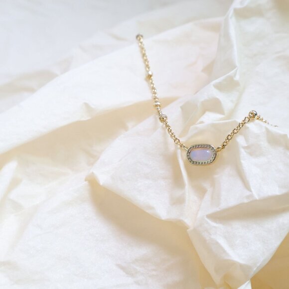 Kendra Scott Mini Elisa Gold Pink Opalite Crystal Pendant Necklace - Picture 1 of 2